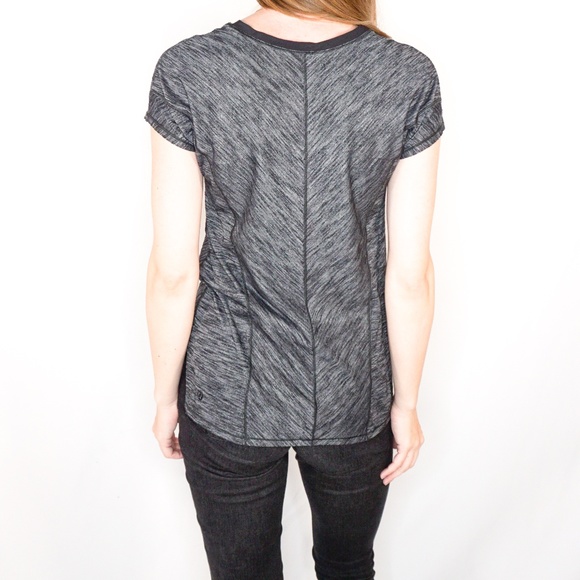 LULULEMON Dark Heather Grey Tech Tee Short Sleeve - Picture 3 of 8